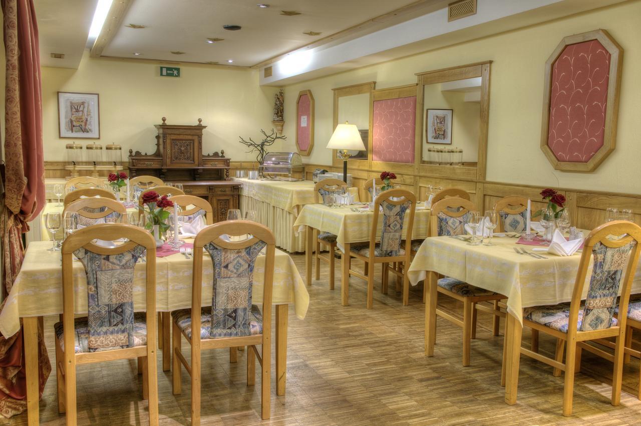 Hotel Zachs Занкт-Марґаретен-ім-Бурґенланд Екстер'єр фото