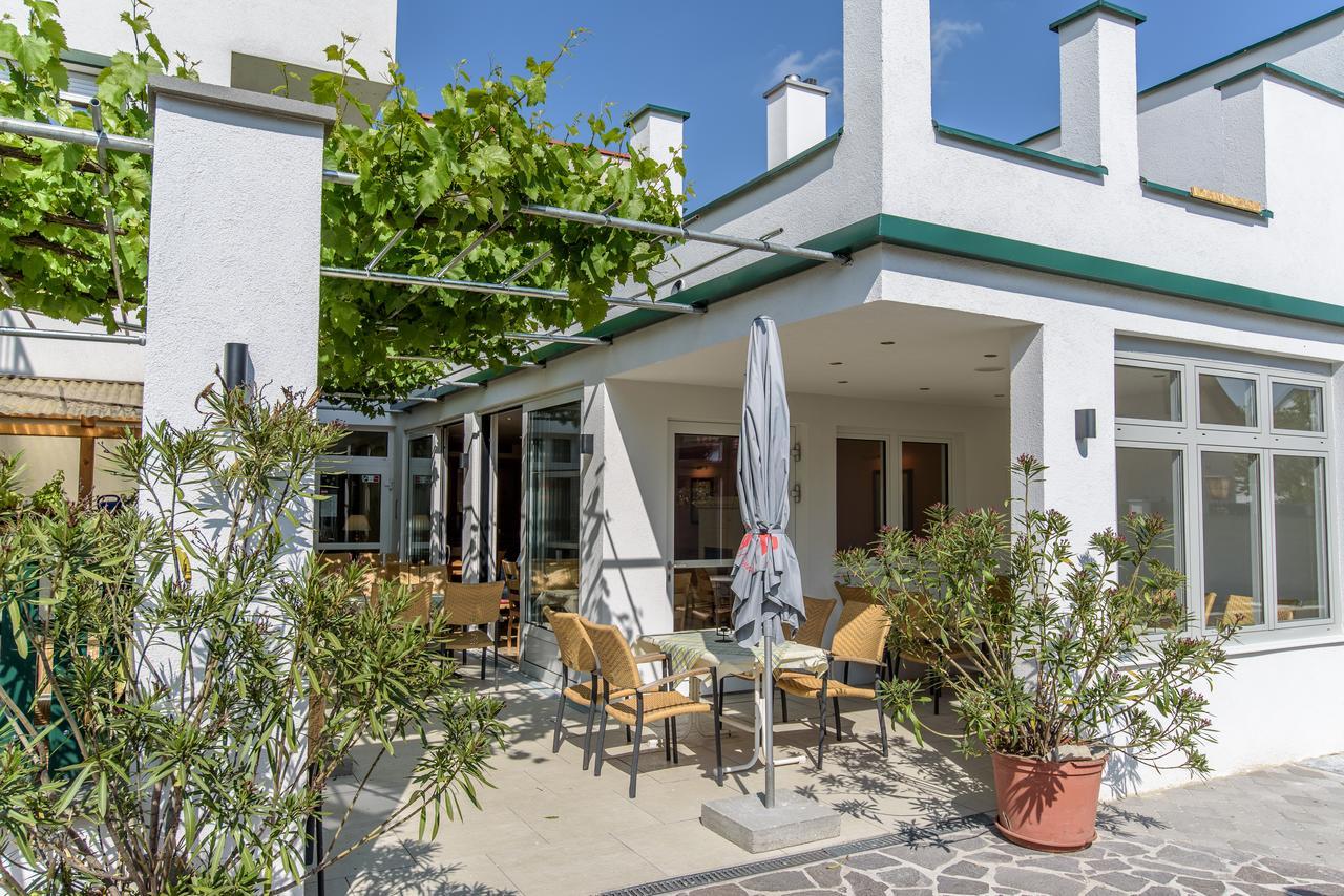 Hotel Zachs Занкт-Марґаретен-ім-Бурґенланд Екстер'єр фото
